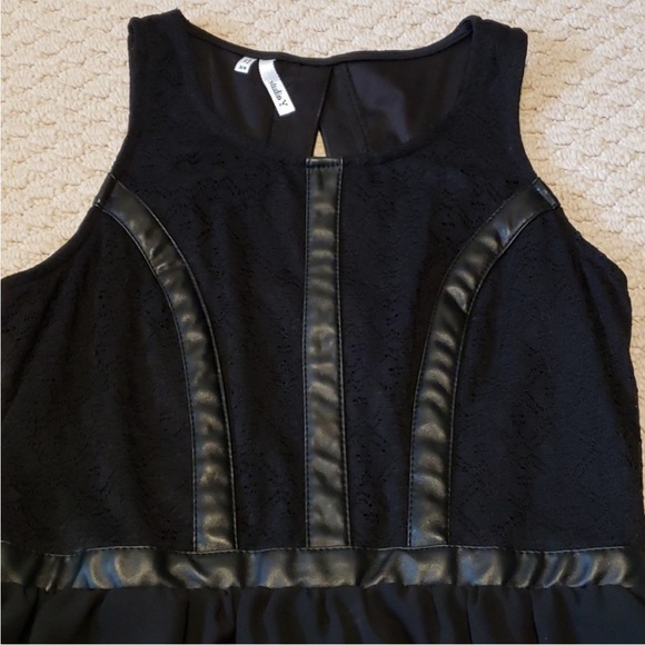 Size 3/4 dresses - Picture 9 of 11